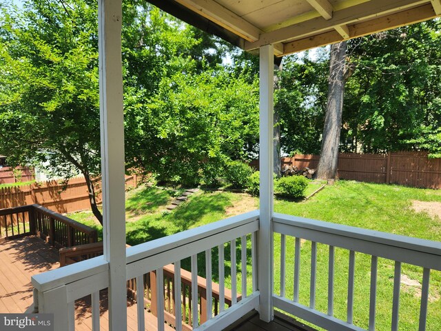 14273 Princedale Dr, Woodbridge, VA 22193 - wooden deck with a fenced backyard