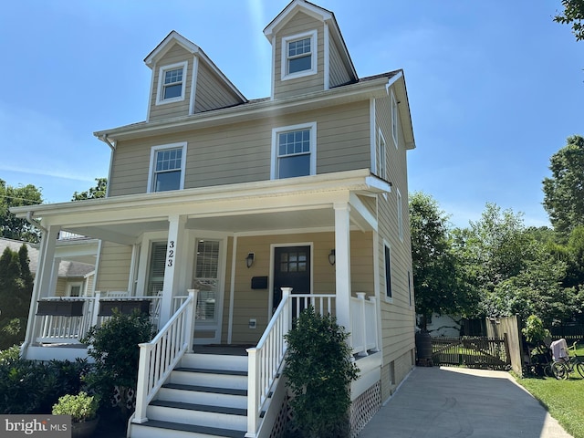 323 Clifford Ave, Alexandria, VA 22305 - american foursquare style home with covered porch
