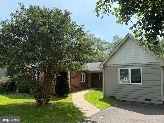 485 Main St, Lumberton, NJ 08048 - view of front of home featuring a front lawn and crawl space