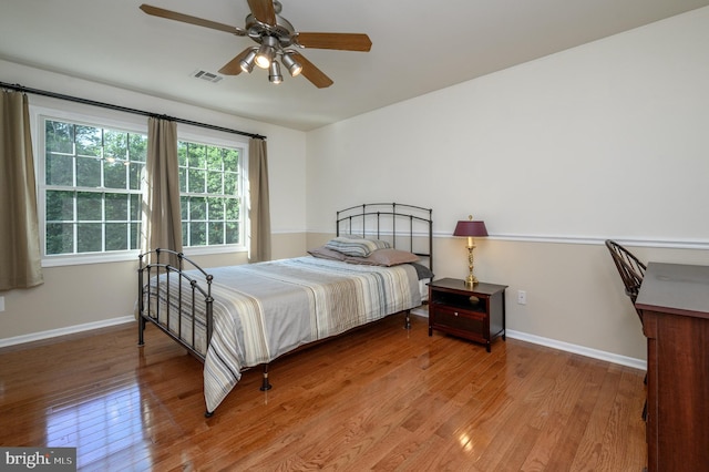 12 Deerpath Ln, Columbus, NJ 08022 - bedroom featuring light wood-style floors and ceiling fan