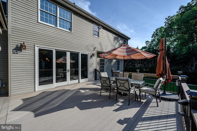 12 Deerpath Ln, Columbus, NJ 08022 - deck featuring outdoor dining space and french doors