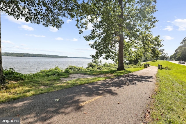 906 Danton Ln, Alexandria, VA 22308 - water view