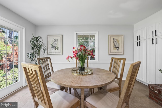 906 Danton Ln, Alexandria, VA 22308 - dining area featuring light tile patterned floors