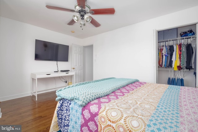 2302 Searles Rd, Dundalk, MD 21222 - bedroom with wood finished floors, a closet, and a ceiling fan