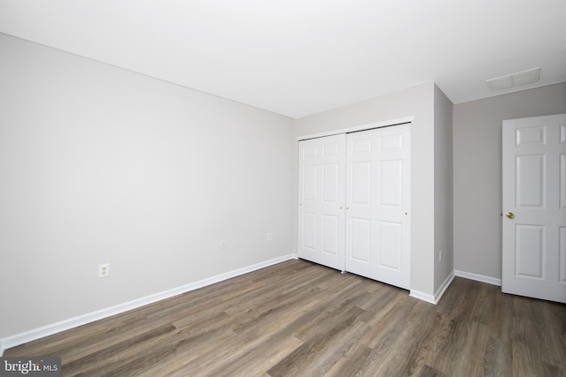304 Amy Way, Cinnaminson, NJ 08077 - unfurnished bedroom with wood finished floors and a closet