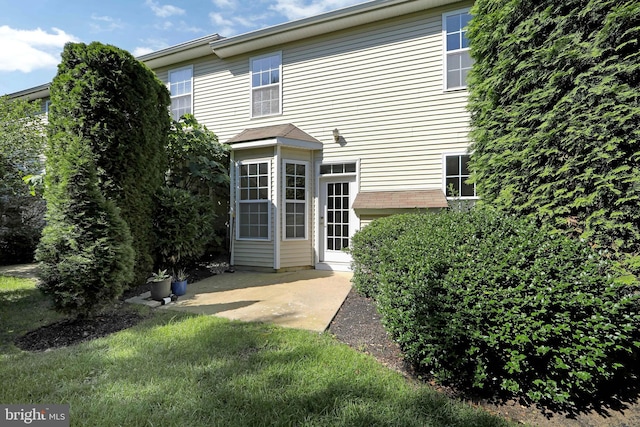 304 Amy Way, Cinnaminson, NJ 08077 - back of property featuring a patio and brick siding
