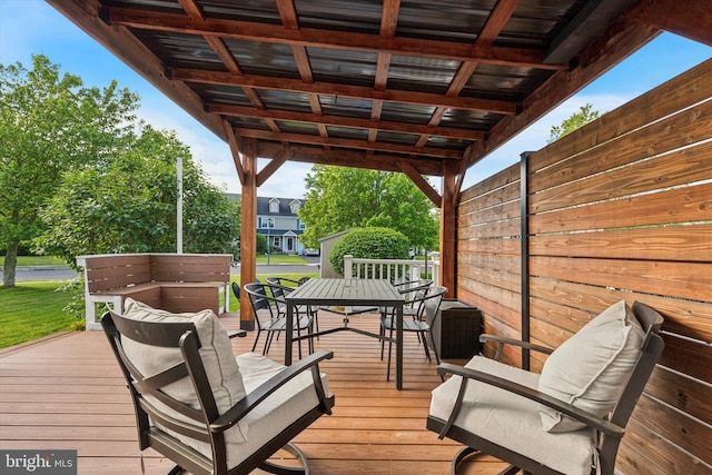 100 Windsor Ct, Richlandtown, PA 18955 - deck with outdoor dining area