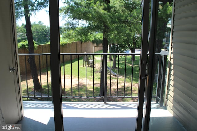 130 Duvall Ln Unit 194-202, Gaithersburg, MD 20877 - doorway with healthy amount of natural light