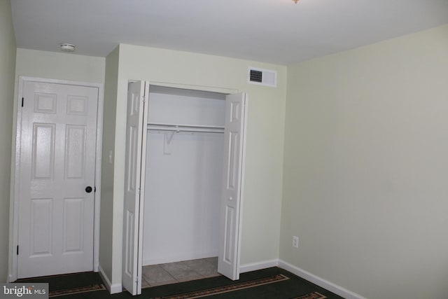 130 Duvall Ln Unit 194-202, Gaithersburg, MD 20877 - unfurnished bedroom featuring baseboards and a closet