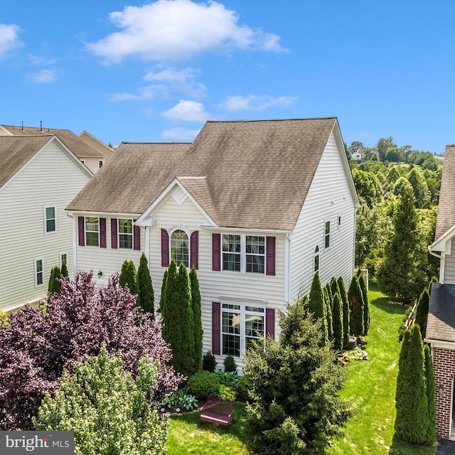 9175 Bealls Farm Rd, Frederick, MD 21704 - view of front of home with a shingled roof and a front lawn