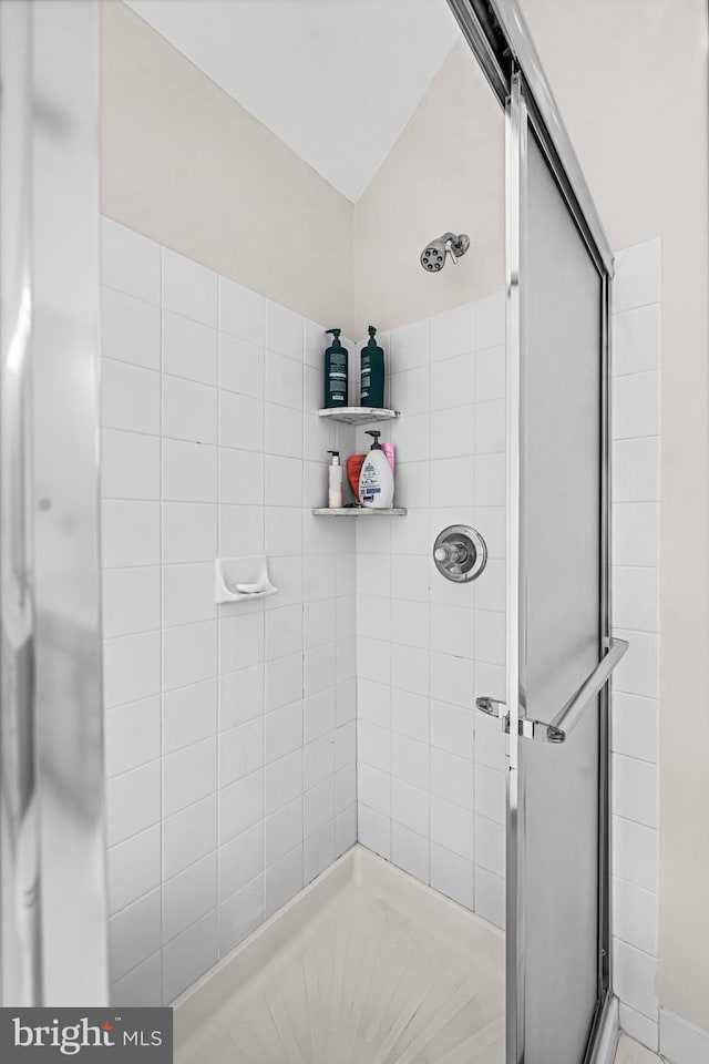 61 Brooks Rd, Moorestown, NJ 08057 - full bath featuring a stall shower