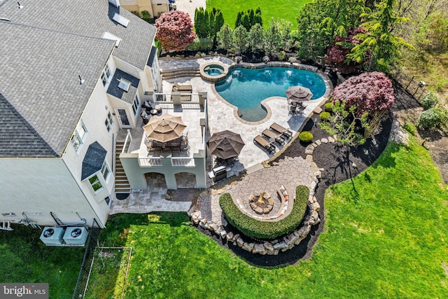 61 Brooks Rd, Moorestown, NJ 08057 - view from above of property featuring a pool area