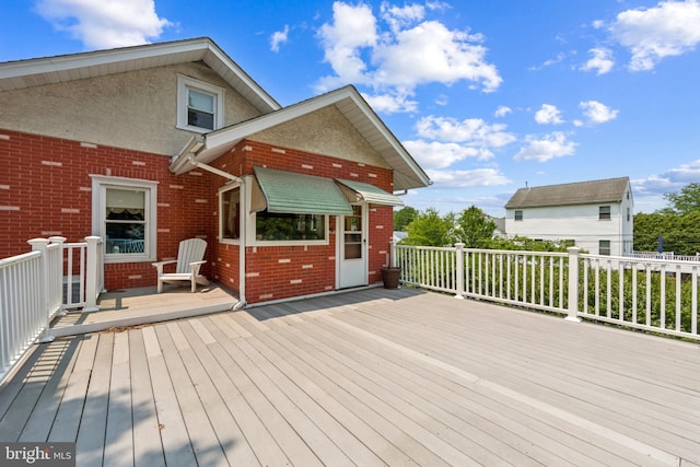 615 Convent Rd, Aston, PA 19014 - view of wooden terrace