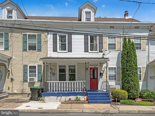 702 N Warren St, Orwigsburg, PA 17961 - multi unit property with covered porch and a shingled roof
