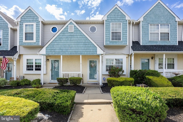 811 Darrett Ct, Sewell, NJ 08080 - view of front of home featuring a porch and stucco siding