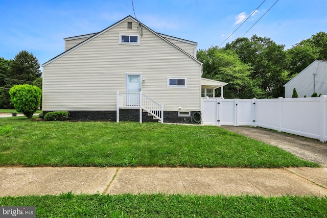 1555 Lukens Ave, Abington, PA 19001 - rear view of house with a gate