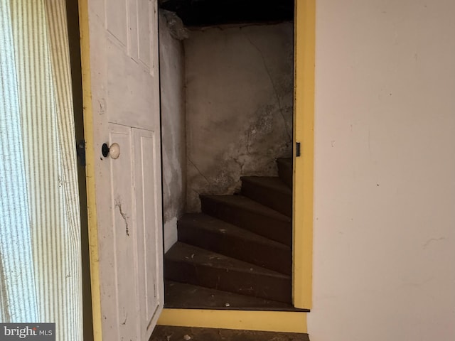 10 Kricks Mill Rd, Womelsdorf, PA 19567 - view of stairs