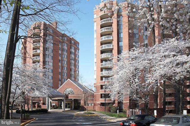 5800 Nicholson Ln Unit 1-908, Rockville, MD 20852 - view of apartment building / complex