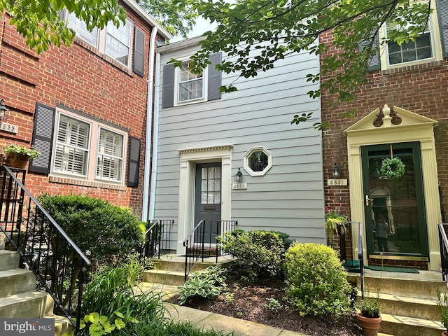 4833 Willett Pkwy Unit 78, Chevy Chase, MD 20815 - view of front of home