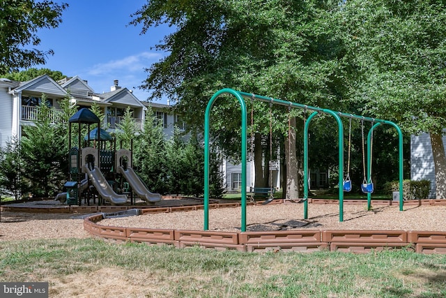 8 Cheverny Ct, Hamilton, NJ 08619 - view of community jungle gym