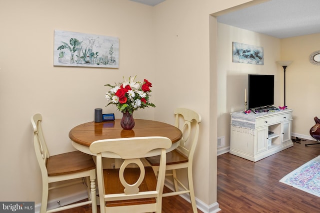 8 Cheverny Ct, Hamilton, NJ 08619 - dining space with wood finished floors and baseboards