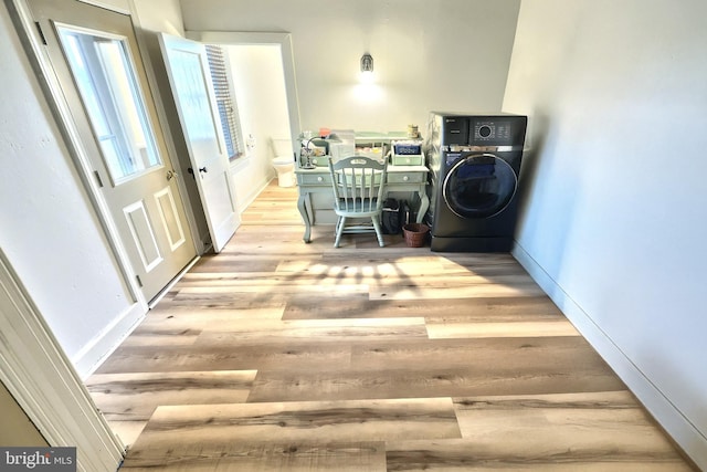 137 S E St, Spring Grove, PA 17362 - laundry area featuring washer / dryer and wood finished floors