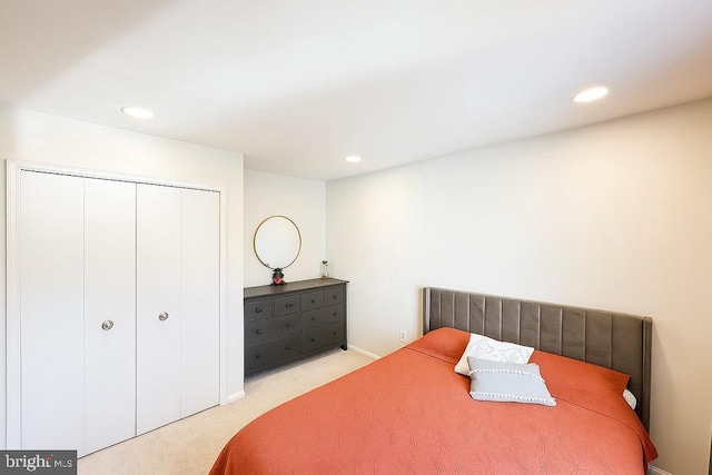 5 Mccarty Ct, Sterling, VA 20165 - bedroom with light carpet, recessed lighting, and a closet