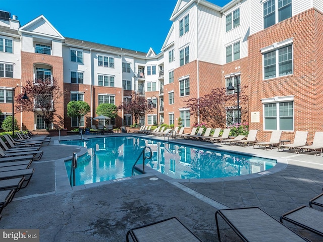 300 W Elm St Unit 2104, Conshohocken, PA 19428 - community pool with a patio
