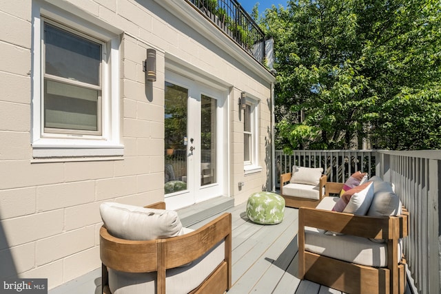 2431 Ontario Rd NW Unit 4, Washington, DC 20009 - wooden terrace featuring french doors