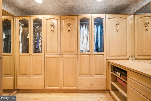 1126 Timbergate Dr, Jenkintown, PA 19046 - detailed view of wood finished floors and recessed lighting