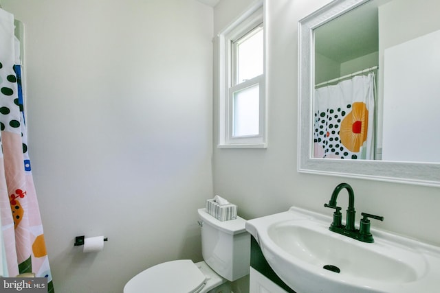 5722 Larpin Ln, Alexandria, VA 22310 - bathroom with toilet and vanity
