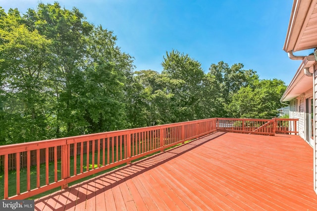 5722 Larpin Ln, Alexandria, VA 22310 - view of wooden terrace