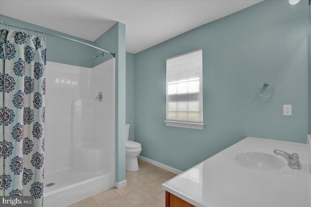 284 S Village Cir, Palmyra, PA 17078 - bathroom with vanity, a shower with curtain, and tile patterned flooring