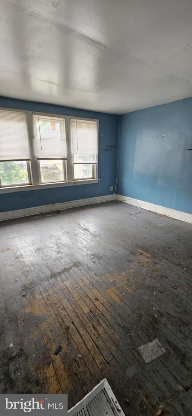 67 Vine St, Trenton, NJ 08638 - spare room featuring hardwood / wood-style flooring