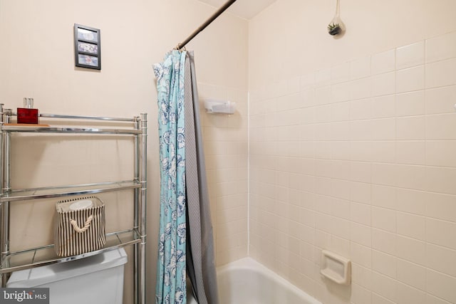 825 N 29th St Unit 5G, Philadelphia, PA 19130 - bathroom with toilet and shower / tub combo