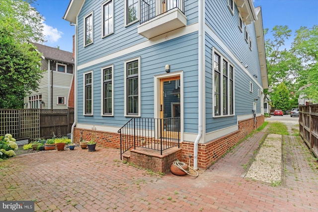 9 E Walnut St, Alexandria, VA 22301 - property entrance