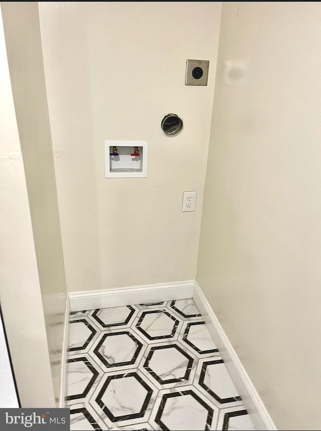 2538 N 16th St, Philadelphia, PA 19132 - washroom with hookup for an electric dryer and washer hookup