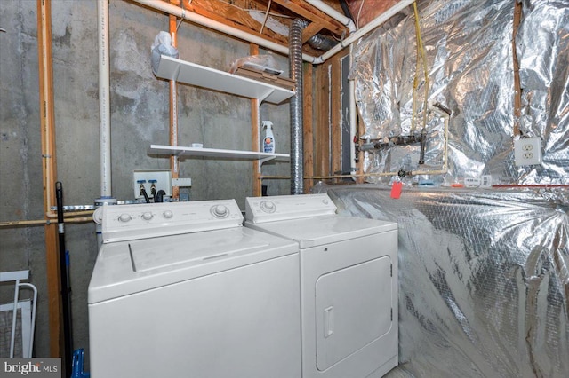 1724 Derrs Sq E, Frederick, MD 21701 - laundry room with independent washer and dryer
