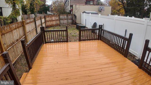 31 Maple Ave, Trenton, NJ 08618 - wooden deck with a fenced backyard