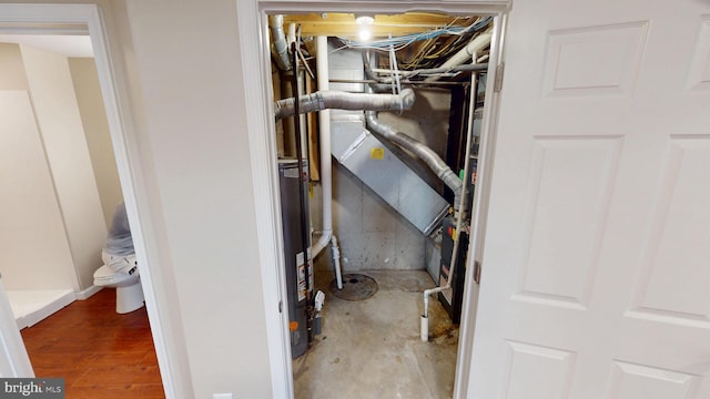 8117 Grayden Ln, Brandywine, MD 20613 - unfinished basement featuring water heater