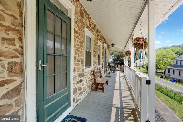 1124 Fairview Dr, Reading, PA 19605 - view of porch