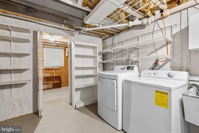 1516 Berwick Rd, Baltimore, MD 21204 - washroom with washer and dryer