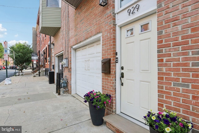 929 S 18th St, Philadelphia, PA 19146 - entrance to property with brick siding