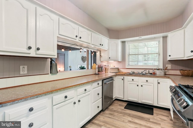 251 Kelly Dr, Harpers Ferry, WV 25425 - kitchen featuring appliances with stainless steel finishes, white cabinets, and light wood-type flooring