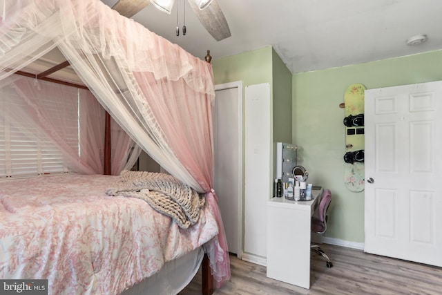 251 Kelly Dr, Harpers Ferry, WV 25425 - bedroom featuring wood finished floors and a desk