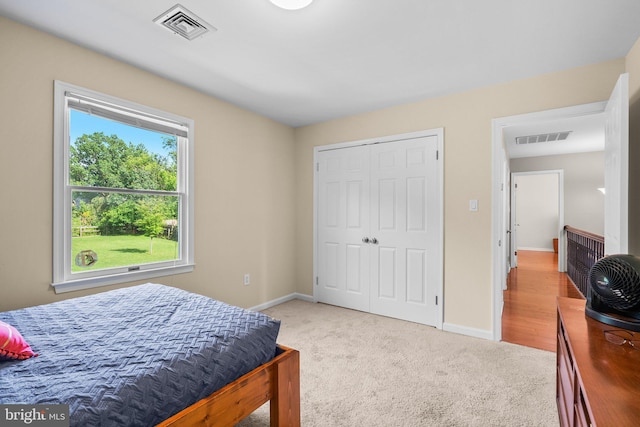 15321 Peach Orchard Rd, Silver Spring, MD 20905 - bedroom featuring carpet flooring and a closet