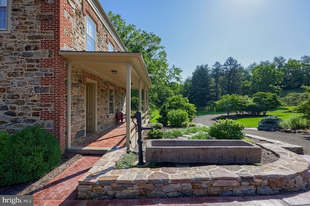 5751 Mount Pisgah Rd, York, PA 17406 - view of porch
