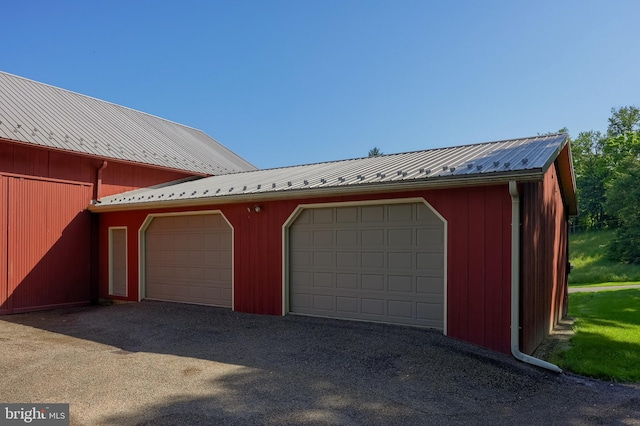 5751 Mount Pisgah Rd, York, PA 17406 - view of garage