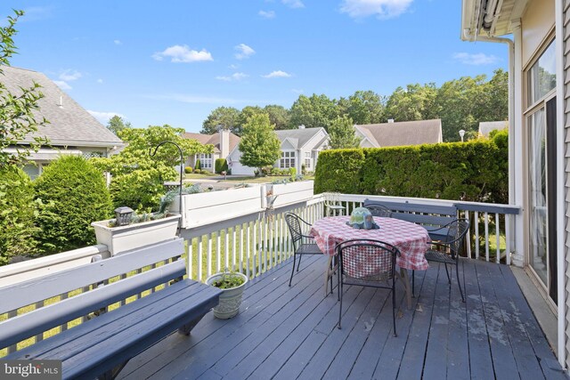 2 Woodlake Ct, Barnegat, NJ 08005