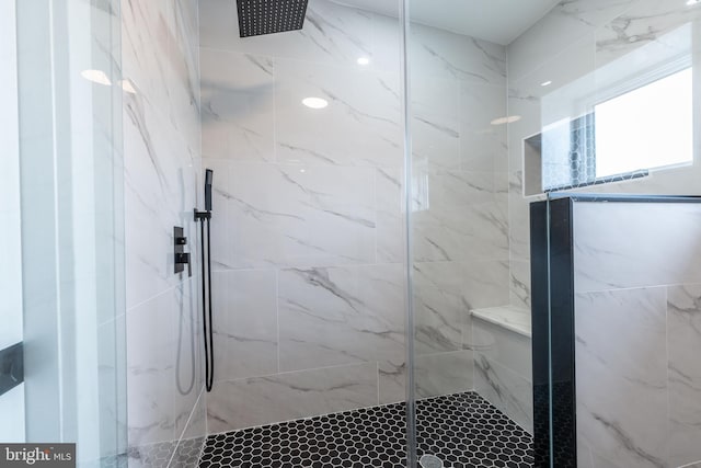 2713 E Huntingdon St, Philadelphia, PA 19125 - full bath with a marble finish shower